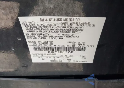 2013 Ford Taurus Limited z USA, uszkodzony, nr VIN 1FAHP2F88DG105542